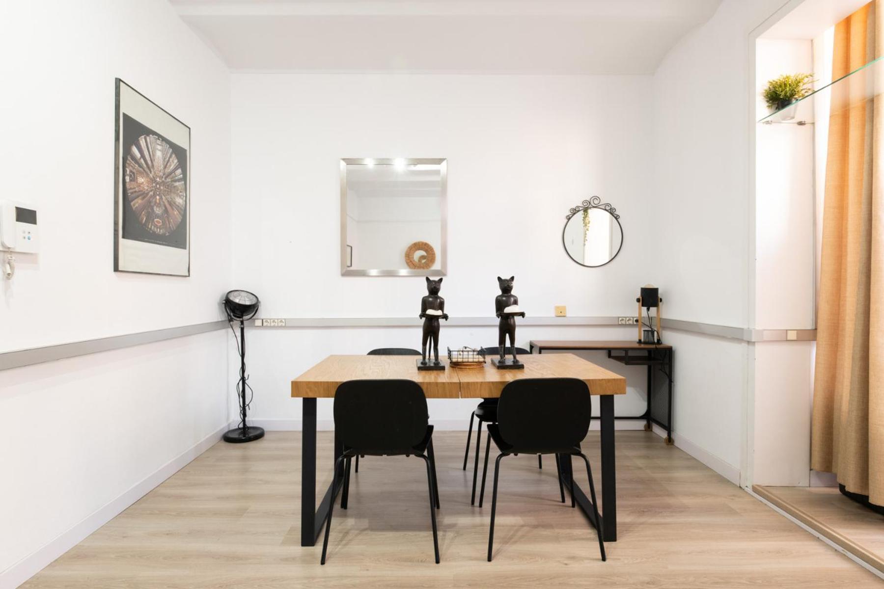 Sagrada Familia Comfy Appartement *